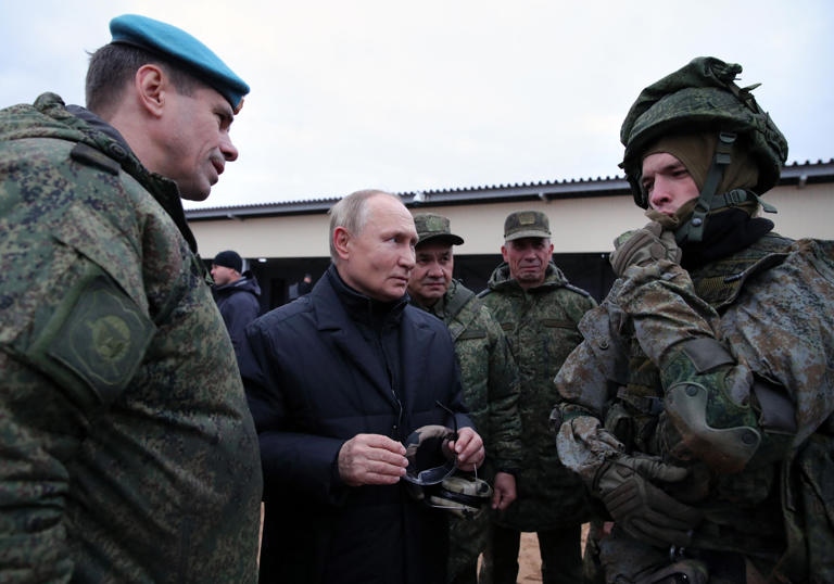 Nga dựng 3 phòng tuyến ở giáp biên giới Ukraine đối phó Kiev tấn công